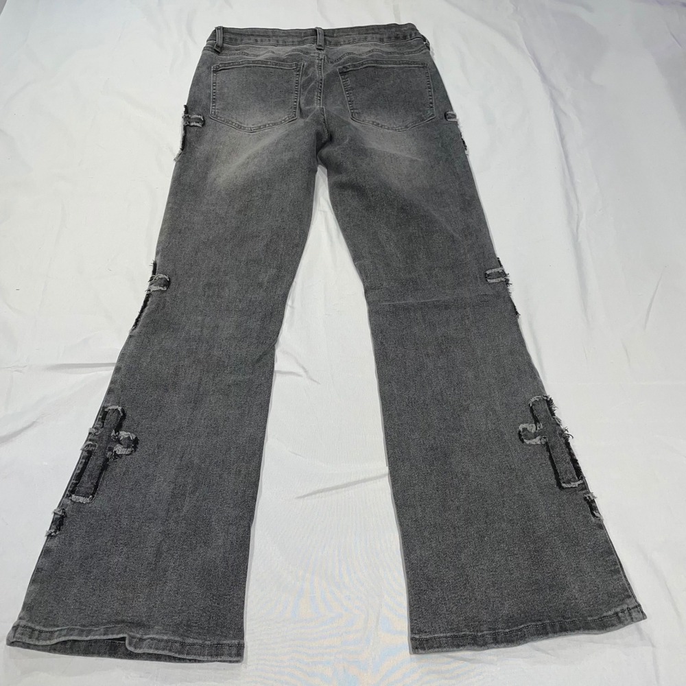 Ashley Mason Premium Womens Gray Flare Jeans Cross Patch Distressed Size 9/29 - Picture 8 of 9